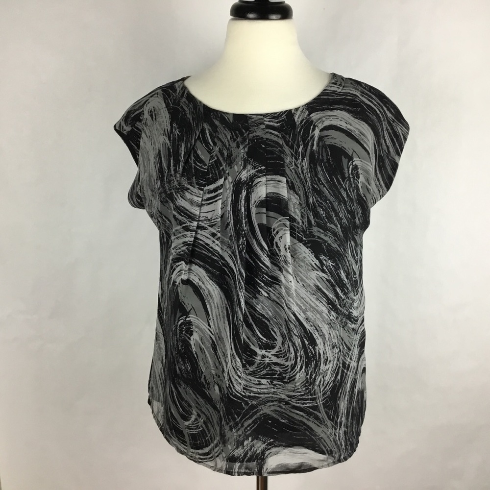 Dressbarn Women Top Pleated Gray Lined Size 6